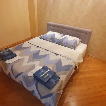 Apartamento 1-комнатная вип уровня посуточно в ужгороде. ул.и.франка.